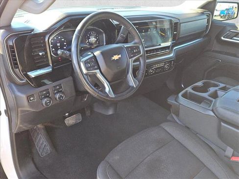 Used 2024 Chevrolet Silverado 1500 LT image 10