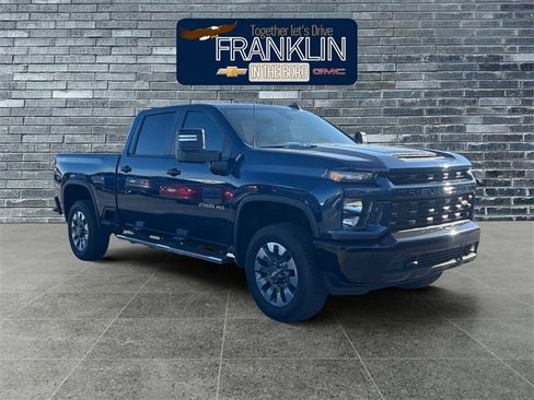 Used 2023 Chevrolet Silverado 2500 Custom w/ Custom Value Package image 7