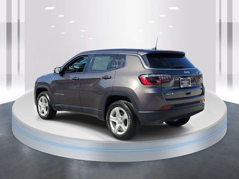 Used 2023 Jeep Compass Sport AWD/4WD image 4