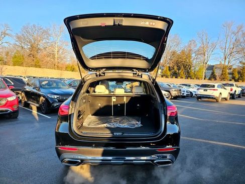 New 2026 Mercedes-Benz GLC 300 4MATIC image 9