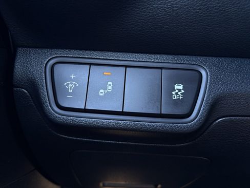 Used 2024 Kia Forte GT-Line image 13