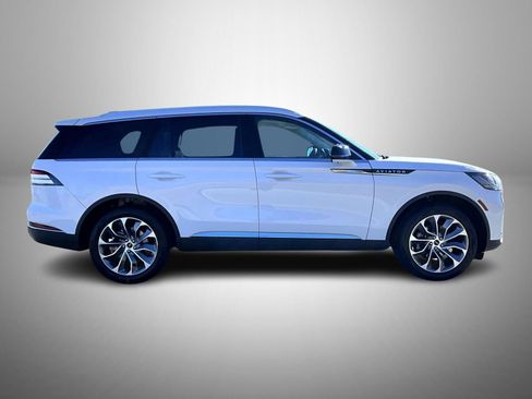 New 2026 Lincoln Aviator Reserve w/ Illumination Package image 4