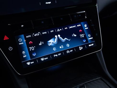 Used 2023 Maserati Grecale Modena AWD/4WD image 13