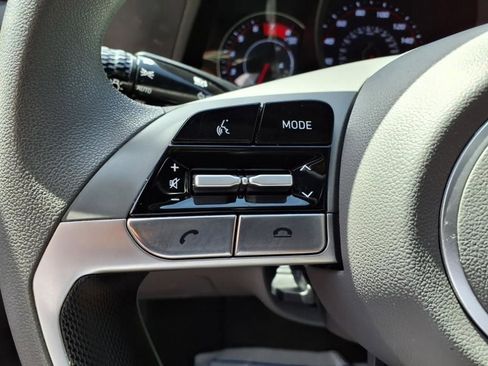 Used 2023 Hyundai Elantra SEL w/ Preferred Accessory Package image 17