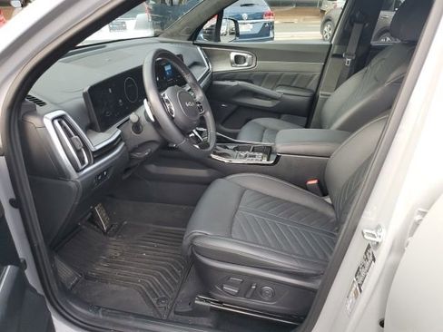 Used 2025 Kia Sorento SX Prestige image 9