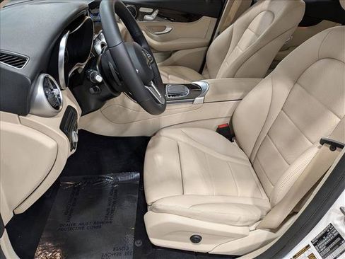 Used 2022 Mercedes-Benz GLC 300 w/ Premium Package Lite image 16