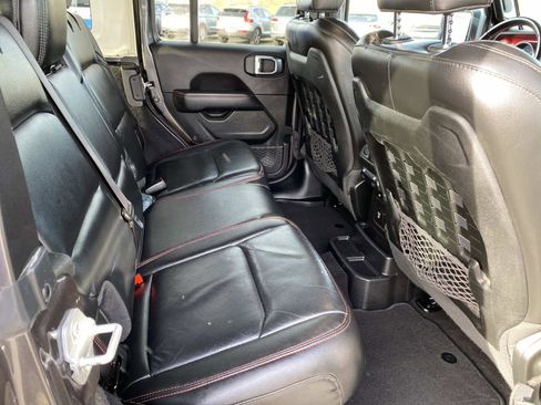 Used 2021 Jeep Wrangler Unlimited Rubicon w/ Steel Bumper Group image 23