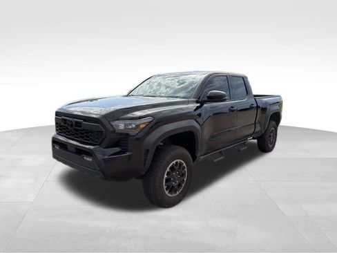 Used 2025 Toyota Tacoma TRD Off-Road w/ TRD Off Road Upgrade Package AWD/4WD image 7