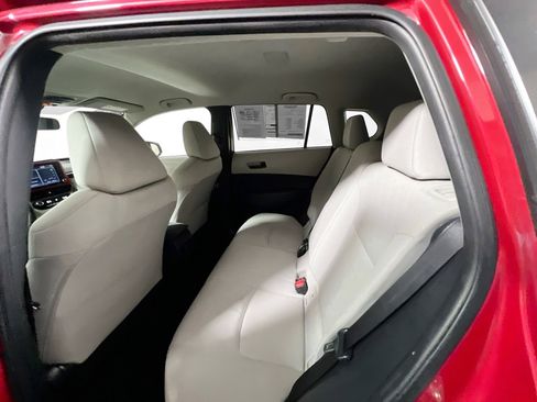 Used 2022 Toyota Corolla Cross LE image 29