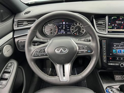 Used 2023 INFINITI QX50 Sport image 18