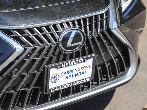 Used 2023 Lexus ES 350 w/ Premium Package FWD image 5