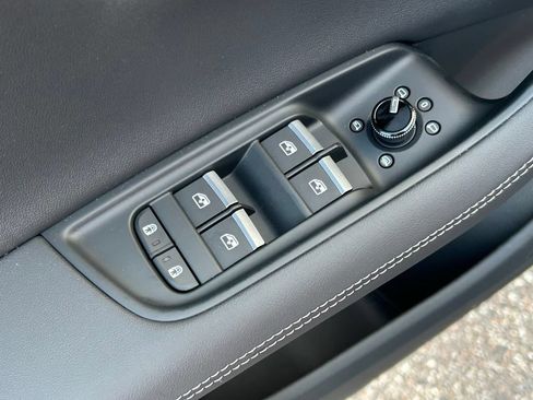 New 2026 Audi Q7 3.0T Premium Plus AWD/4WD image 75