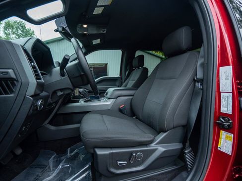Used 2018 Ford F150 XLT w/ Equipment Group 302A Luxury AWD/4WD image 13