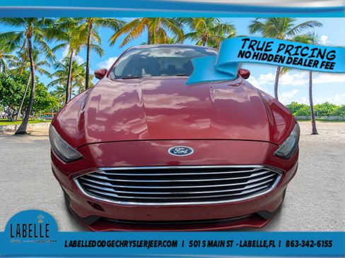 Used 2020 Ford Fusion SE FWD image 6