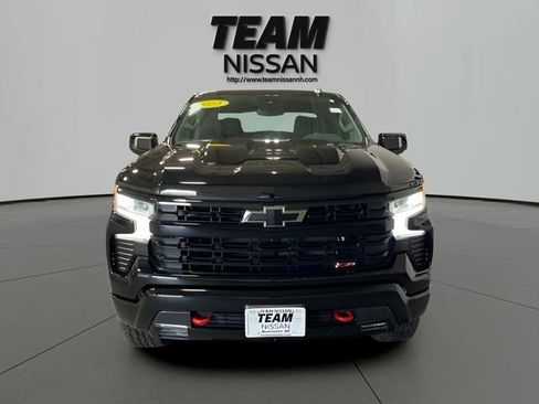 Used 2023 Chevrolet Silverado 1500 LT Trail Boss w/ Convenience Package II AWD/4WD image 2