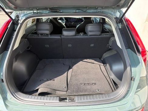 Certified 2023 Kia Niro EX FWD image 26
