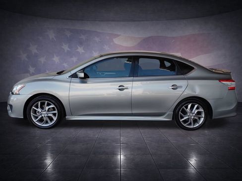 Used 2013 Nissan Sentra SR FWD image 2