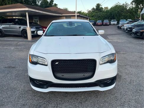 Used 2020 Chrysler 300 S RWD image 2