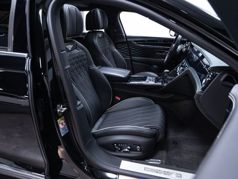 Used 2020 Bentley Flying Spur W12 AWD/4WD image 33