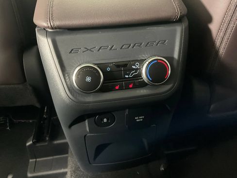New 2026 Ford Explorer Platinum RWD image 18