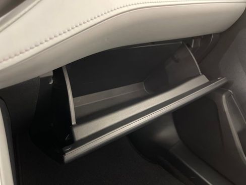 Certified 2023 Toyota Highlander LE image 25