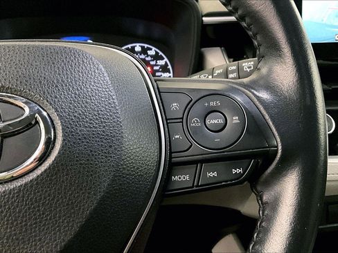 Used 2023 Toyota Corolla Cross LE image 18