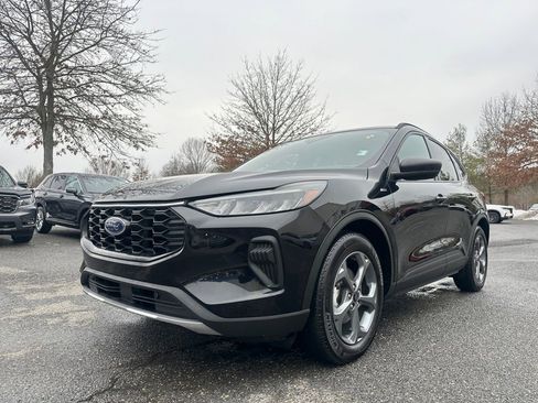 Used 2025 Ford Escape ST-Line image 32