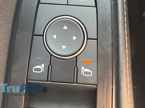 Used 2024 Nissan Rogue Platinum w/ Platinum Premium Package FWD image 31