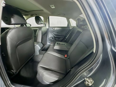 Used 2020 Volkswagen Jetta SE image 29