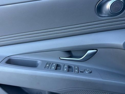 New 2025 Hyundai Elantra Sport image 8