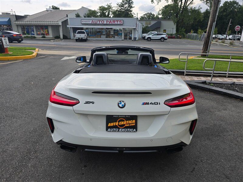 Used 2025 BMW Z4 M40i w/ Edition RWD image 8