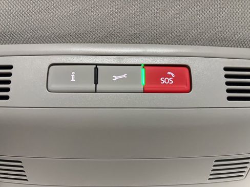 New 2025 Volkswagen Jetta SE image 33