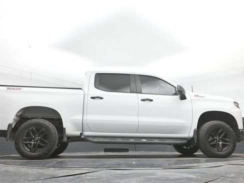 Used 2020 Chevrolet Silverado 1500 LT Trail Boss image 34