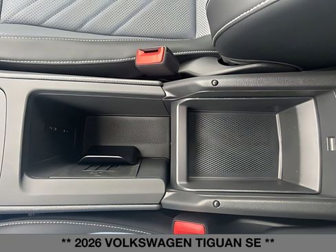 New 2026 Volkswagen Tiguan SE AWD/4WD image 31