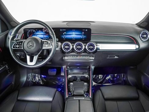 Certified 2023 Mercedes-Benz GLB 250 4MATIC w/ Premium Package image 13