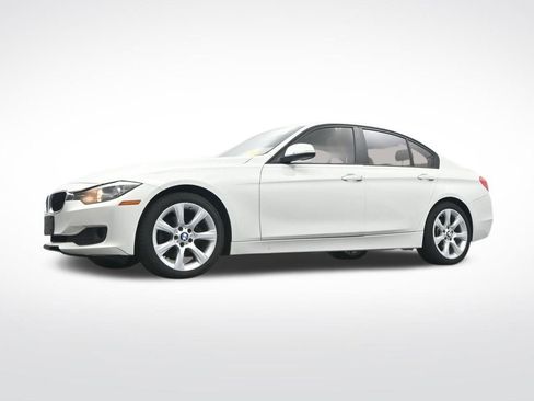 Used 2014 BMW 320i xDrive Sedan image 32