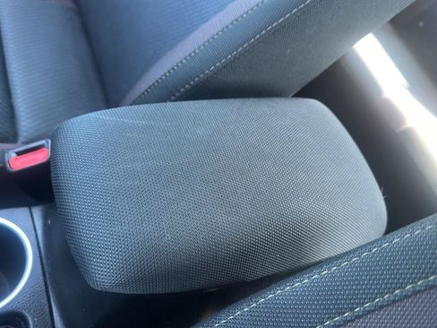 Used 2017 Toyota Corolla LE FWD image 19