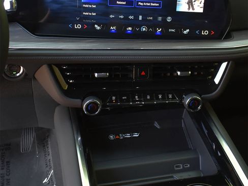 New 2026 Chevrolet Tahoe LT w/ Comfort Package AWD/4WD image 15
