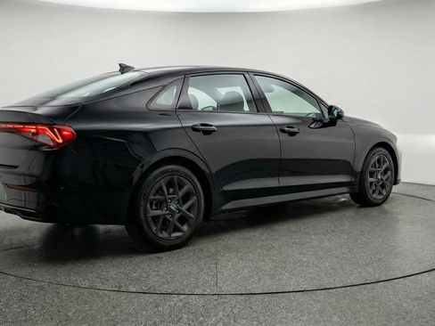 Used 2025 Kia K5 LXS image 9
