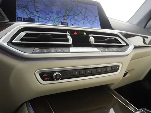 Certified 2022 BMW X5 sDrive40i w/ M Sport Package image 26