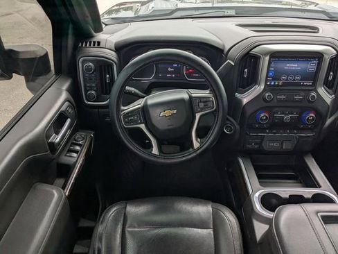 Used 2021 Chevrolet Silverado 2500 LT w/ Convenience Package image 15