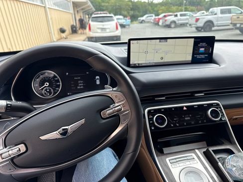 Used 2021 Genesis GV80 2.5T w/ Prestige Package 04 AWD/4WD image 6