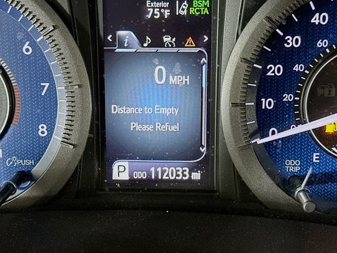 Used 2020 Toyota Sienna XLE image 19