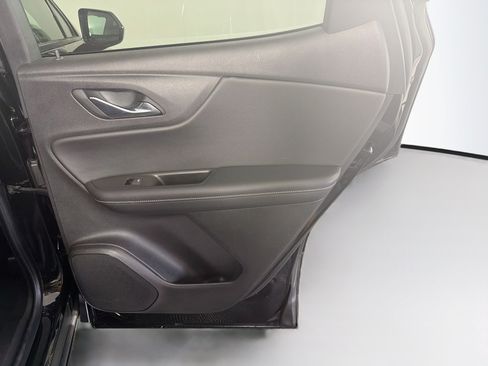 Used 2025 Chevrolet Blazer LT FWD image 28