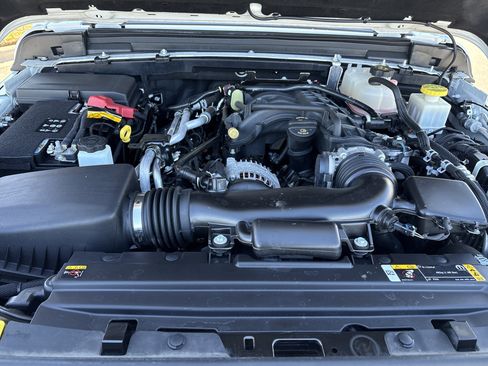 Certified 2022 Jeep Gladiator Sport image 35