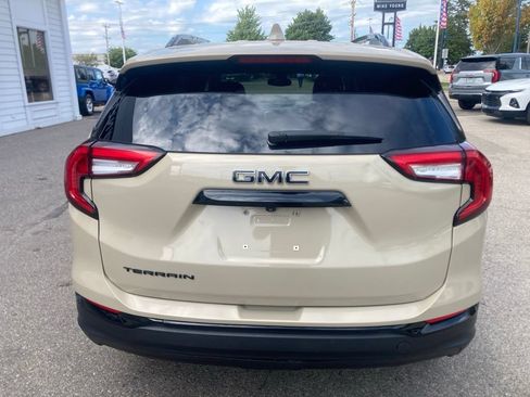Certified 2023 GMC Terrain SLT w/ Elevation Edition FWD image 6