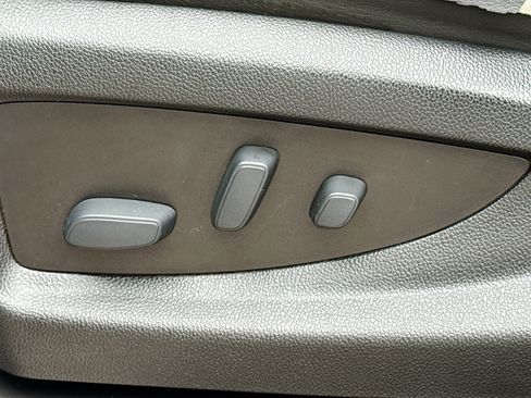 Used 2018 GMC Yukon Denali w/ Denali Ultimate Package image 27