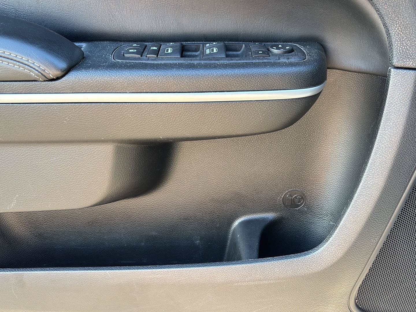 Used 2023 Chrysler 300 S RWD image 32