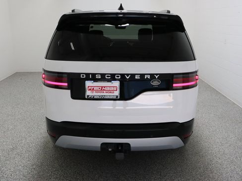 Used 2023 Land Rover Discovery Metropolitan Edition AWD/4WD image 8