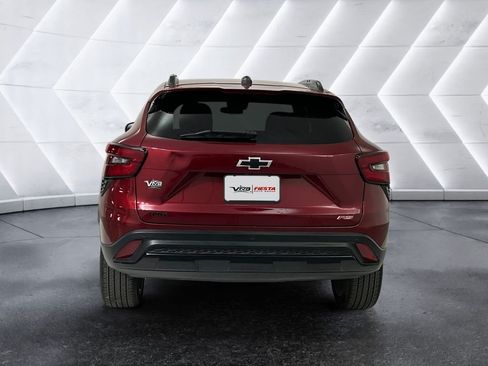 Used 2025 Chevrolet Trax RS w/ Driver Confidence Package FWD image 5